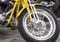 Погибших мотоциклистов предлагают увековечить в бронзе