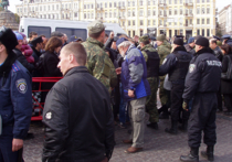 Участники «Марша героев» в Киеве вооружились кастетами