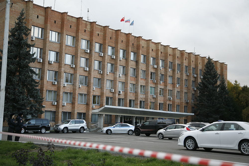 Место расстрела чиновников в Красногорске: город полон милиции   
