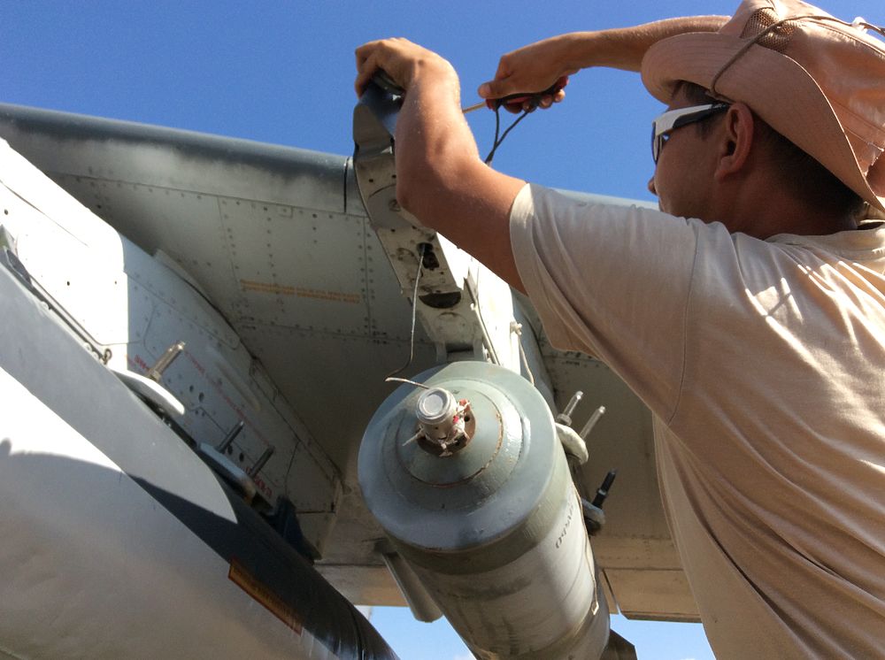 Как вооружают бомбами российские самолеты в Сирии 