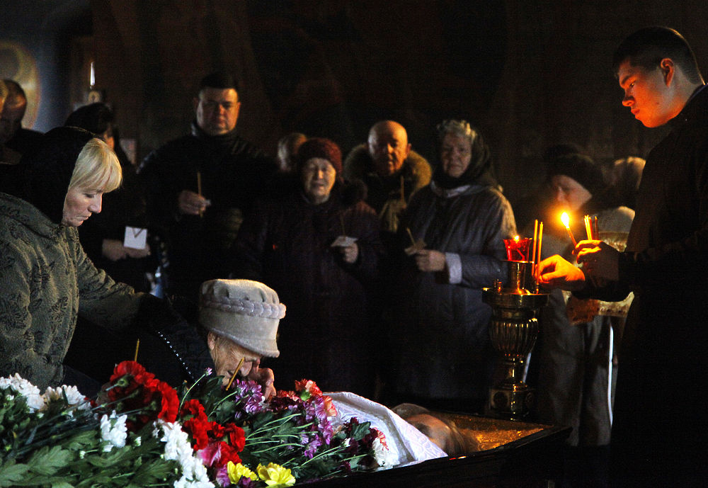 Где похоронят константина кольцова. Похороны Кузнецова в Оренбурге. Могила Сергея Кузнецова в Оренбурге.
