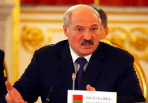 Лукашенко обозвал нобелевского лауреата Алексиевич "плохим сыном" Белоруссии