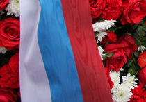 Погибшего в Сирии контрактника похоронили в России с почетным караулом 