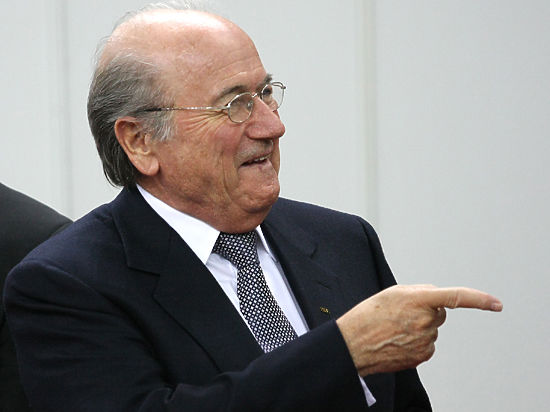 Президент ФИФА Блаттер проговорился о решениях по чемпионатам 2018 и 2022 гг.