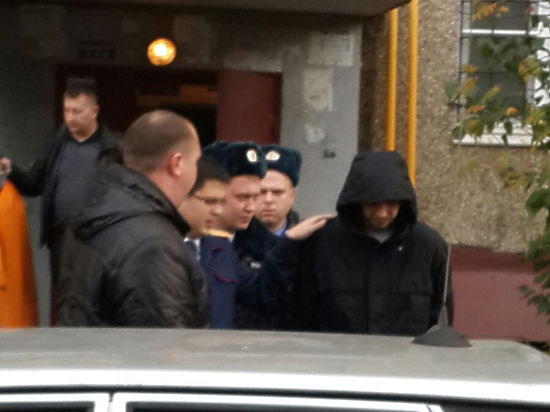 хорошем качестве... порно заставили дрочить перед девчонками согласен всем