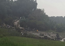 Крушение Ан-12: хвостовая часть оторвана, разбросаны 40 тел