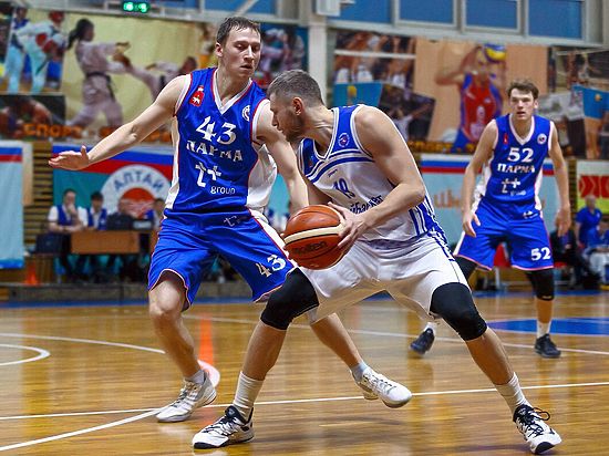 «АлтайБаскет» с крупным счетом проиграл «Парме» в Кубке России по баскетболу