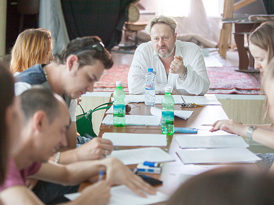 Столичный режиссер поставил в краевой столице новый спектакль 