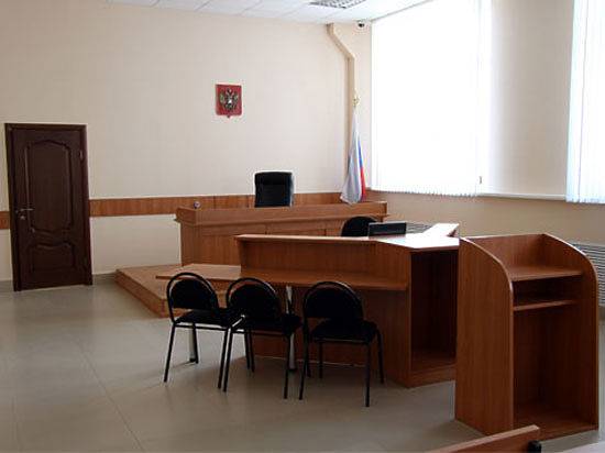 В Ленинском суде столицы Башкирии в ближайшее время рассмотрят уголовное дело, возбужденное против 29-летней уфимки, хлеставшей людей плетками