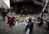Французские врачи продолжают бороться за жизни десятков людей, госпитализированных в критическом состоянии после терактов в Париже в ночь на 14 ноября