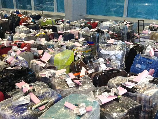Мы с трудом нашли свои сумки, прилетев из Дагестана