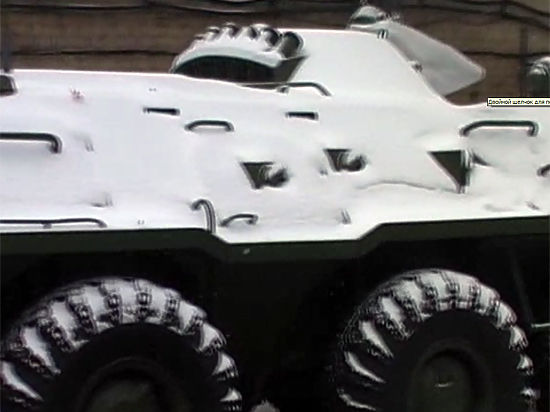 Военный автомобиль правоохранители обнаружили на стоянке в самом центре Москвы