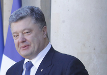 Президент Украины Петр Порошенко поручил украинскому правительство проработать вопрос о прекращении грузового и транспортного сообщения с Крымом