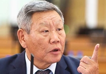 На минувшей сессии Народного Хурала вновь был поднят вопрос о неправильности называния мэра Улан-Удэ мэром