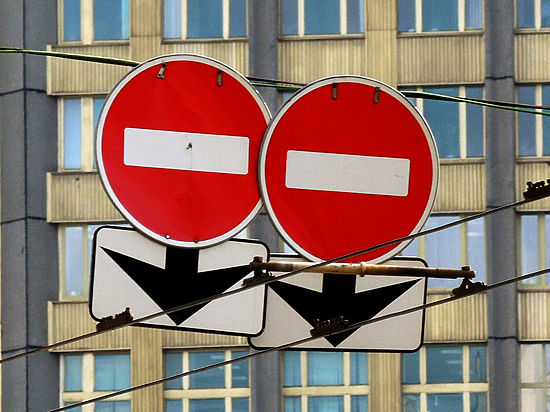 Организовать в Москве «голые улицы» предлагают в качестве эксперимента транспортные активисты.