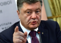 Петр Порошенко в очередной раз заявил, что считает Крымский полуостров частью Украины, добавив, что власти РФ собираются заселить эту территорию «выходцами из Сибири», либо превратить в огромную военную базу