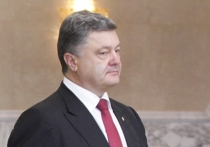 Президент Украины считает, что стране удалось избежать дефолта и стабилизировать финансовую систему