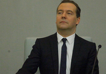Российский премьер Дмитрий Медведев развеял опасения состоятельных россиян по поводу возможного введения прогрессивной шкалы налогообложения доходов физических лиц