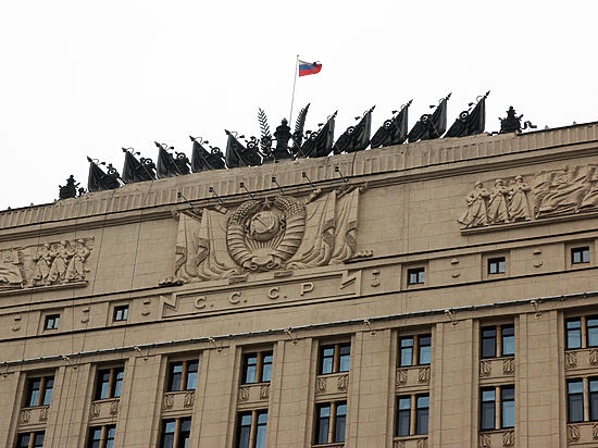 Минобороны обвинило западную коалицию в бомбежках мирных сирийцев