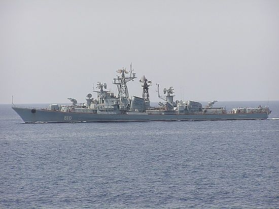 Российский военный корабль, по версии турка, никакого вреда - даже морального - рыбакам не нанес