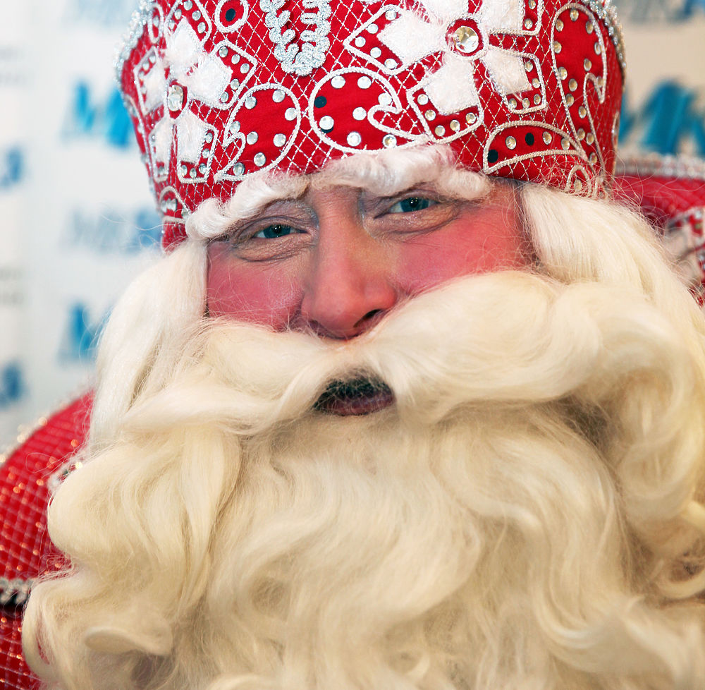 Дед Мороз больше всего любит петь песню из "Джентльменов удачи"