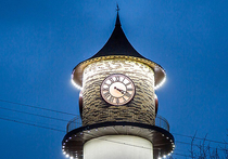 Подарить вторую жизнь старой водонапорной башне, превратив ее в часовую, ухитрились архитекторы Одинцовского района Подмосковья