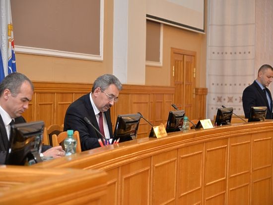 Чебоксарские депутаты приняли городской бюджет на 2016 год Чебоксарские депутаты приняли городской бюджет на 2016 год