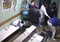 Новые подробности жуткого инцидента убийства врачом пациента в больнице в Белгороде выясняются в ходе расследования