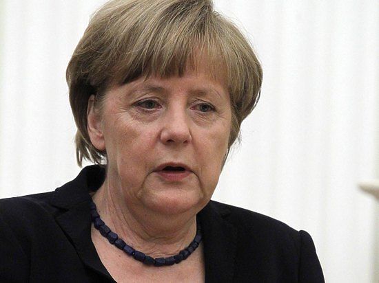 Миграционную политику канцлера Германии разносят в пух и прах даже ее соратники по партии