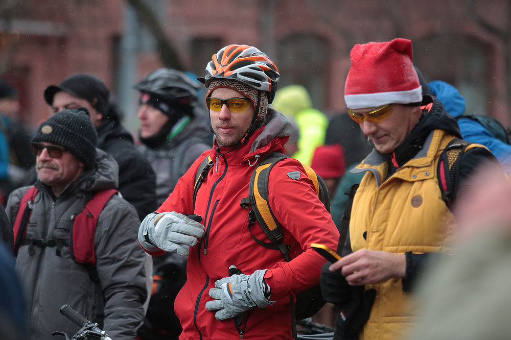 В Москве прошел первый зимний велопарад