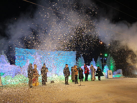 В городе начался международный фестиваль «Волшебный лед Сибири»