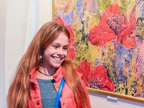 В Евпатории открылась выставка профессиональных художников «Поэзия цвета»