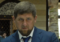 Вышедшие в Грозном на митинг в поддержку политики Владимира Путина и Рамзана Кадырова жители Чечни засмеялись после предложения скандировать имя Путина