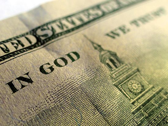 С американских банкнот может исчезнуть девиз In God We Trust