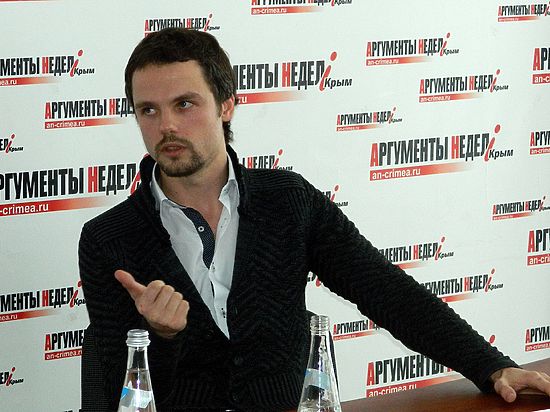 На пресс-конференции выдающегося выпускника Московской консерватории был аншлаг. 