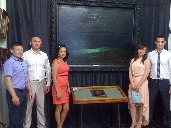 Группе особого назначения удалось спасти картины Симферопольского художественного музея, которые отправили на выставку в Мариуполь до Референдума и событий на "майдане".