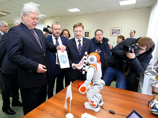 Томский губернатор представил Дмитрию Рогозину проект создания Центра робототехники и перспективных исследований