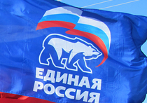 Съезд «Единой России», который начался сегодня в Москве на ВДНХ, в павильоне №75, по-разному предстает в фотографиях его партийных участников и независимых наблюдателей