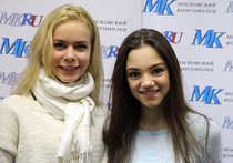 В минувшую пятницу будничную подготовку свежего номера «МК» разбавили две героини недавнего чемпионата Европы по фигурному катанию в Братиславе