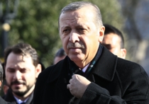 Президент Турции Реджеп Эрдоган накануне продолжил курс на обострение отношений с Москвой, выступив с резкой критикой в адрес российского лидера