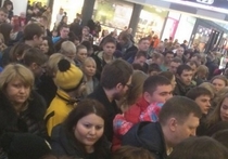 Сразу три торговых центра — два в Москве и один в Подмосковье — эвакуировали из-за звонков о бомбе