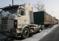 В Министерстве транспорта России сообщили о том, что коло 200 украинских грузовиков оказались заблокированными на территории РФ