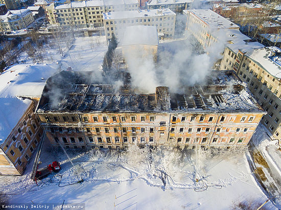 Сгорело еще одно историческое здание – корпус бывшего училища связи