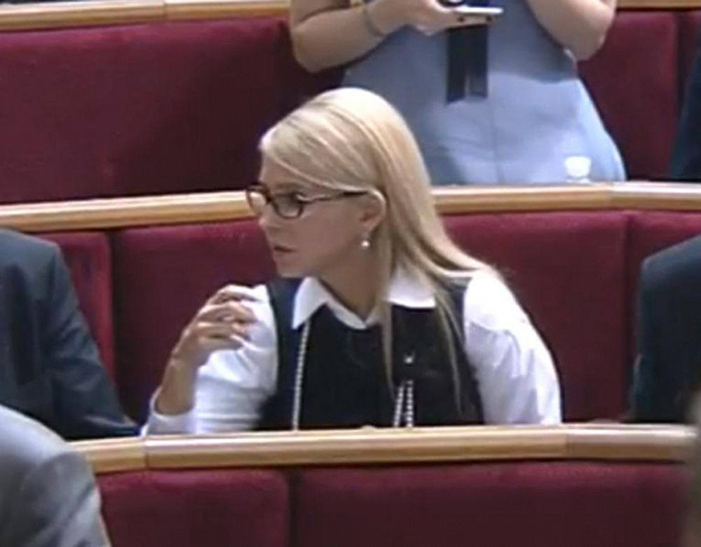 Юлия Тимошенко показалась на публике в образе юной девушки
