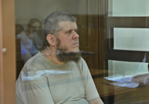 Андрея Попова, известного также как «Бог Кузя», обвиняемого в мошенничестве, Мосгорсуд в четверг, 18 февраля, оставил под арестом