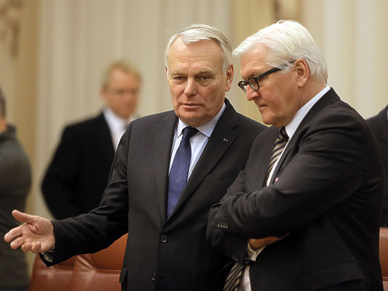 Яценюк опять заявил, что Минские соглашения должна выполнять Россия, а не Украина