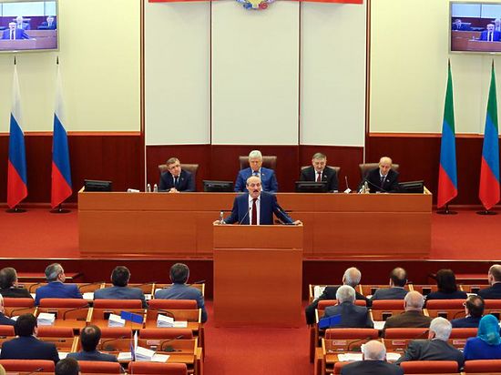 25 февраля, Глава Дагестана принял участие в работе 59-й сессии Народного Собрания РД пятого созыва.