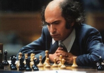 Время от времени в юмористической рубрике невольно возвращаешься к Михаилу Талю, самому веселому и доброжелательному гроссмейстеру за всю историю шахмат