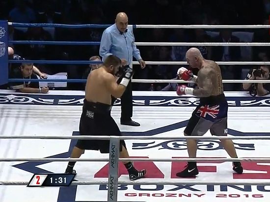Боксерское шоу в Грозном завершилось поражением спортсмена из Узбекистана