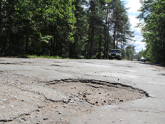 Мэрия Череповца не заметила выявленное ОНФ ненормативное состояние городских дорог, но включила их в график ремонта